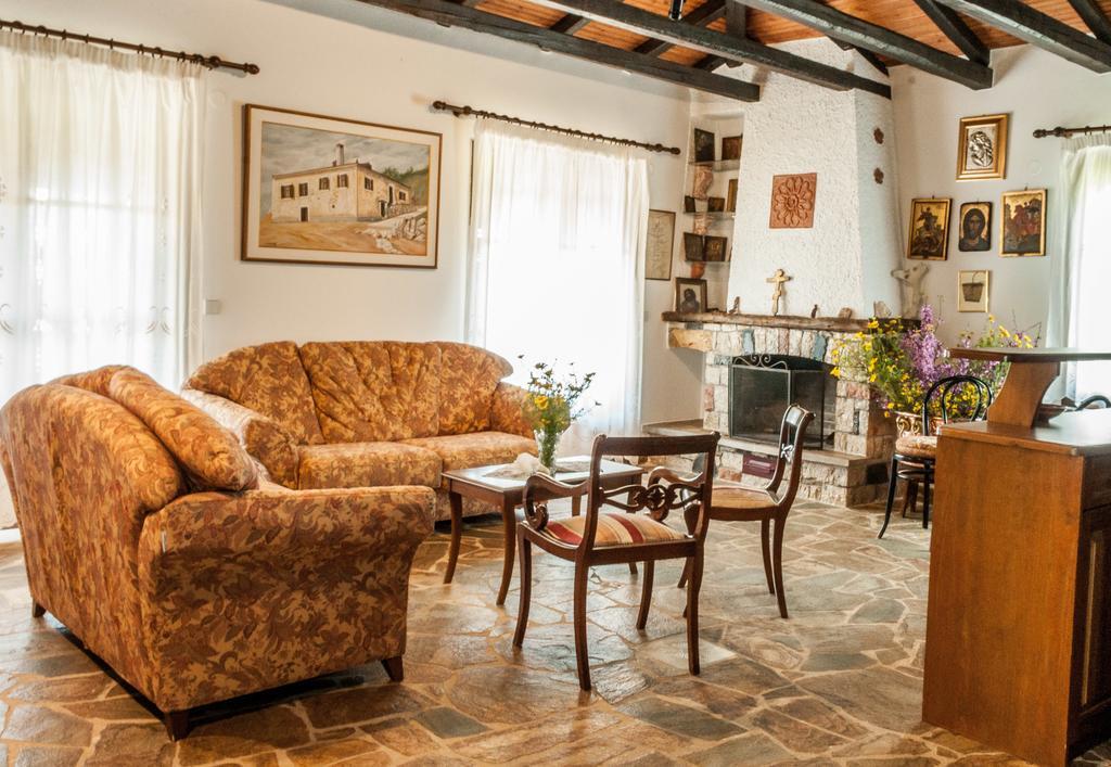 Pontinos Villa Míloi Zimmer foto